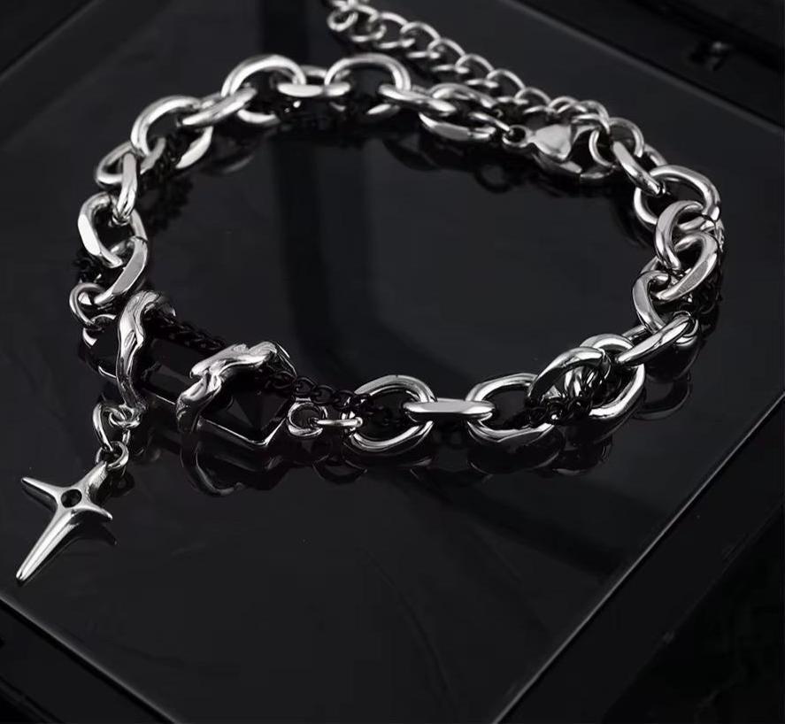 Y2K Black Stone Chain Bracelet – Futuristic Silver Punk Charm Jewelry