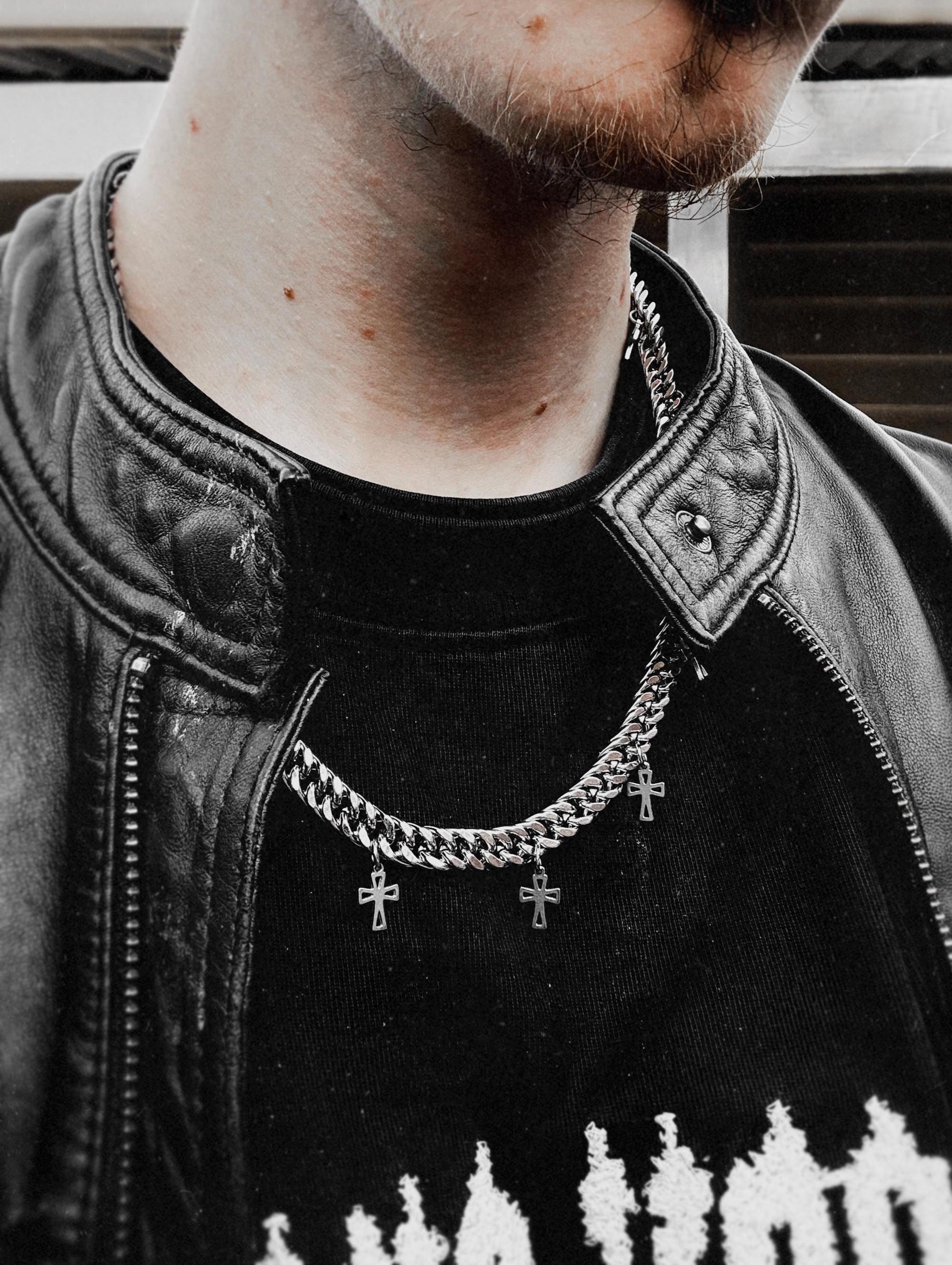 Y2K Cross Chain Necklace – Silver Cuban Link Grunge Statement Jewelry