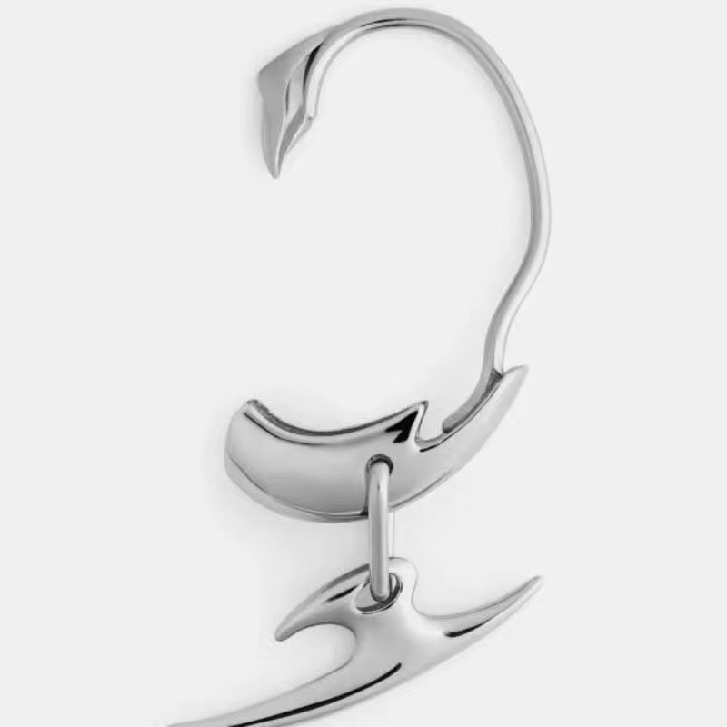 Y2K Blade Curve Ear Cuff – Silver Gothic Statement Jewellery